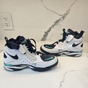 Nike Air Maestro II LTD Basketball Shoes Mens 8 Jade Obsidian White AH8511-100